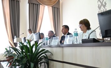 66,8% от всех расходов районного бюджета направлены на социальную сферу 66,8% от всех расходов районного бюджета направлены на социальную сферу