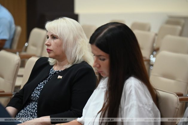 Кричевский исполком рассмотрел вопрос о кадровом обеспечении организаций района