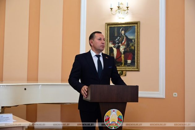 Руководство Кричевского района встретилось с молодыми специалистами