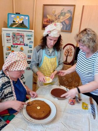 Яблочный Спас в Кричевском РЦСОН: праздник, уют и пироги