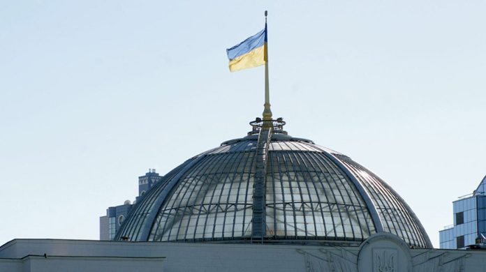 Премьер Украины посоветовал украинцам "включить третье дыхание" Премьер Украины посоветовал украинцам "включить третье дыхание"