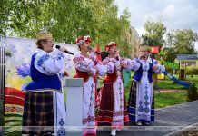 В Кричеве прошел праздник двора «По-соседски»