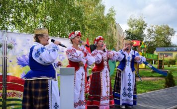 В Кричеве прошел праздник двора «По-соседски» Кричев | Новости Кричева и Кричевского района