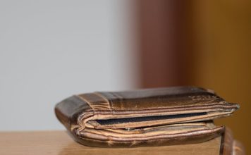 Что грозит работодателю за зарплату «в конверте», разъяснили в Кричевском ФСЗН Что грозит работодателю за зарплату "в конверте", разъяснили в Кричевском ФСЗН