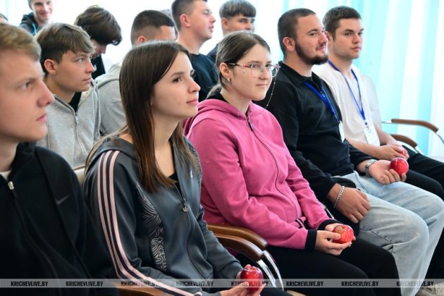 Акция «Беларусь адзіная» прошла в колледже Кричева: что объединило молодежь
