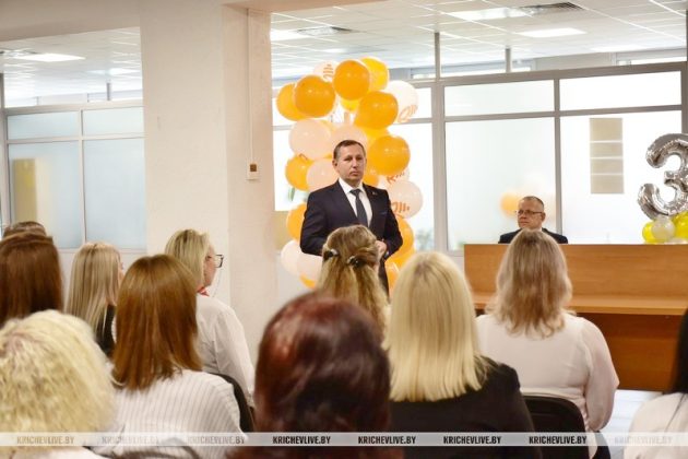Руководство Кричевского района поздравило сотрудников «Белагропромбанка» с 35-летием