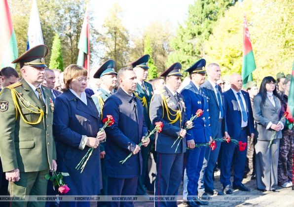 В Кричеве на Кургане Славы прошел митинг к 83-й годовщине освобождения города