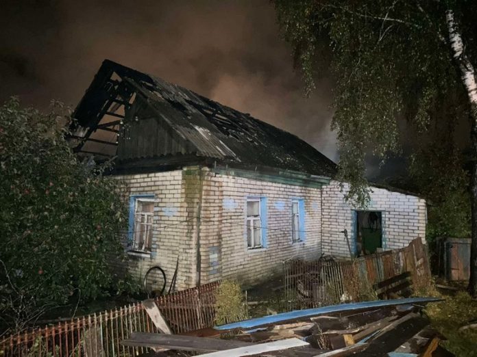 В Кричеве горел жилой дом