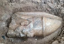 Археологи обнаружили в Египте колоссальные статуи Рамсеса II