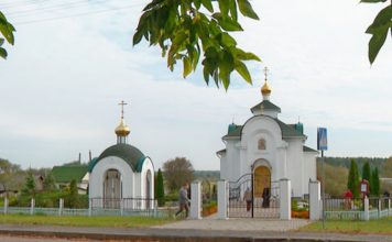 Молодежь Могилевщины благоустроила храм в Бацевичах Молодежь Могилевщины благоустроила храм в Бацевичах