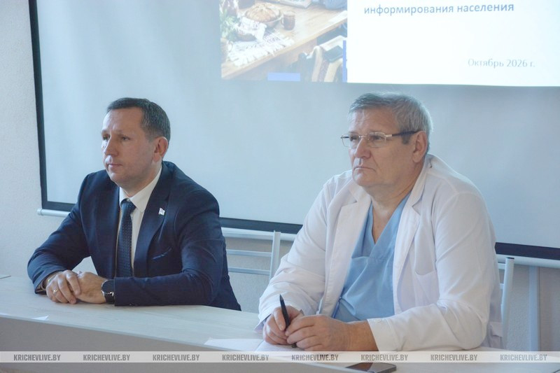 Семья, город, молодежь: глава района ответил на вопросы медиков Кричева