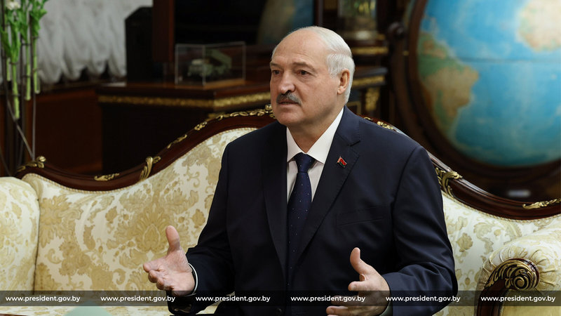 Лукашенко и Беглов: от ордена Почета до возрождения советских практик