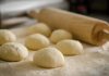 Что добавить в тесто, чтобы выпечка долго оставалась мягкой Что добавить в тесто, чтобы выпечка долго оставалась мягкой