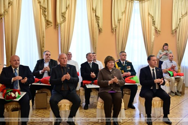Когда папа – герой: в Кричеве чествовали настоящих отцов
