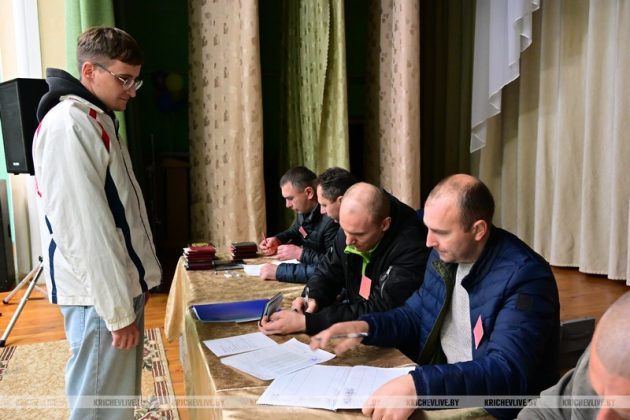 Вспомнить службу и познать армейскую науку: в Кричевском районе проходят сборы