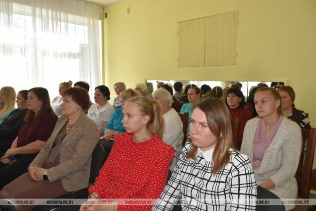 Ирина Прудникова обсудила с педагогами традиционные семейные ценности