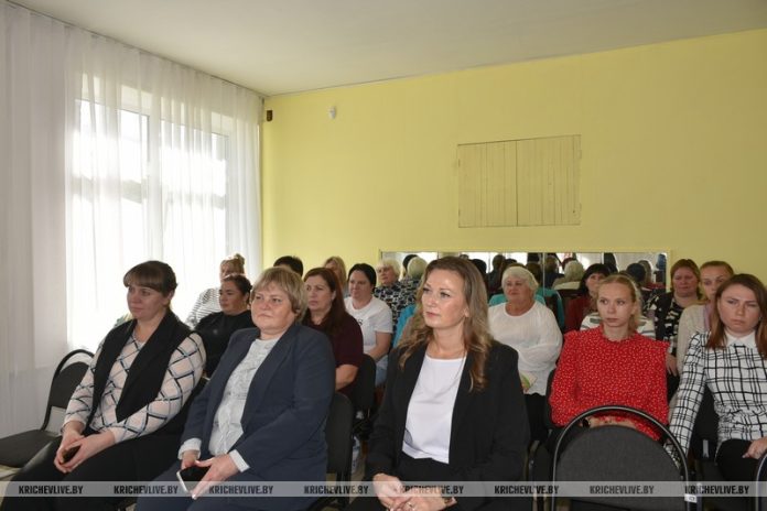 Ирина Прудникова обсудили с педагогами традиционные семейные ценности