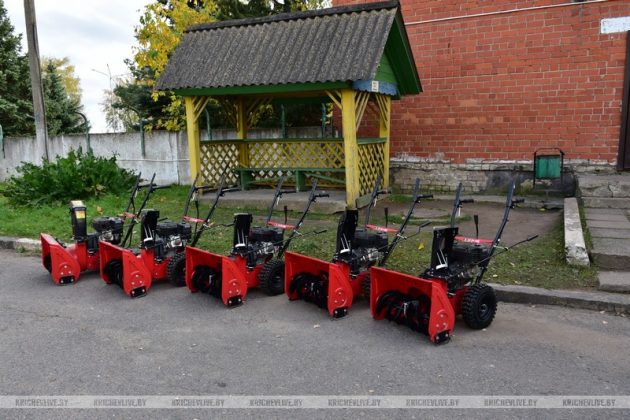 Председатель Кричевского райисполкома проверил готовность техники к зиме