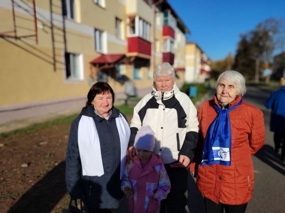 Кричевские волонтеры «серебряного» возраста провели акцию ко Дню матери