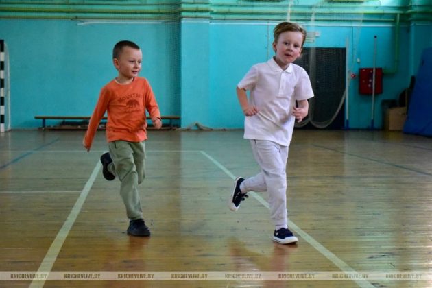 В Кричеве прошел спортивный праздник «Здоровые родители, здоровая семья»