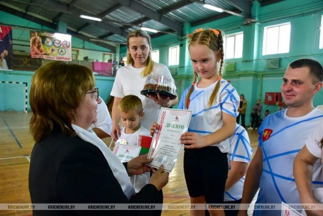 В Кричеве прошел спортивный праздник «Здоровые родители, здоровая семья»