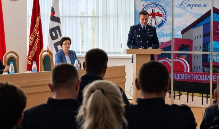 Прокурор Кричевского района напомнил цементникам о правилах безопасности перед зимой