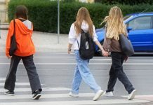 Родителям Кричева о подростках: от осанки до давления — главные риски Родителям Кричева о подростках: от осанки до давления - главные риски