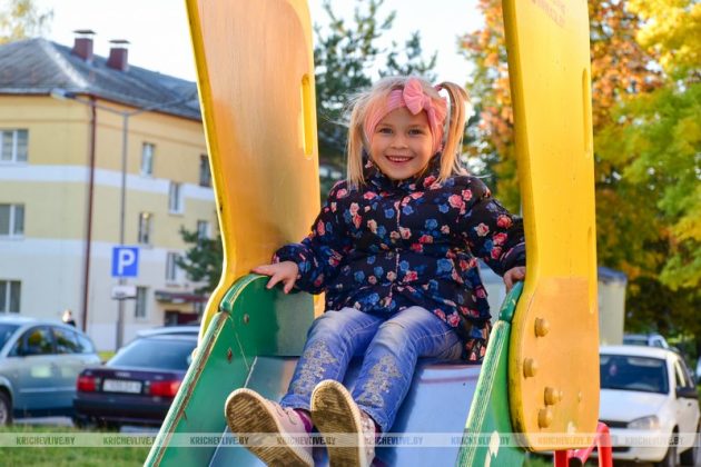 Кричевляне встречают Всемирный день улыбки